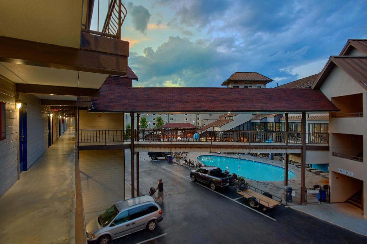 Sidney James Mountain Lodge Gatlinburg Ngoại thất bức ảnh